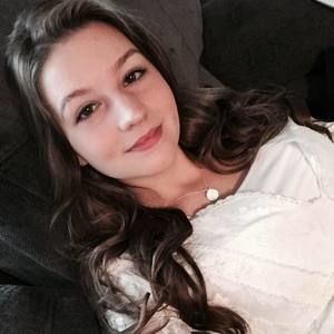 Meet your Posher, Camille